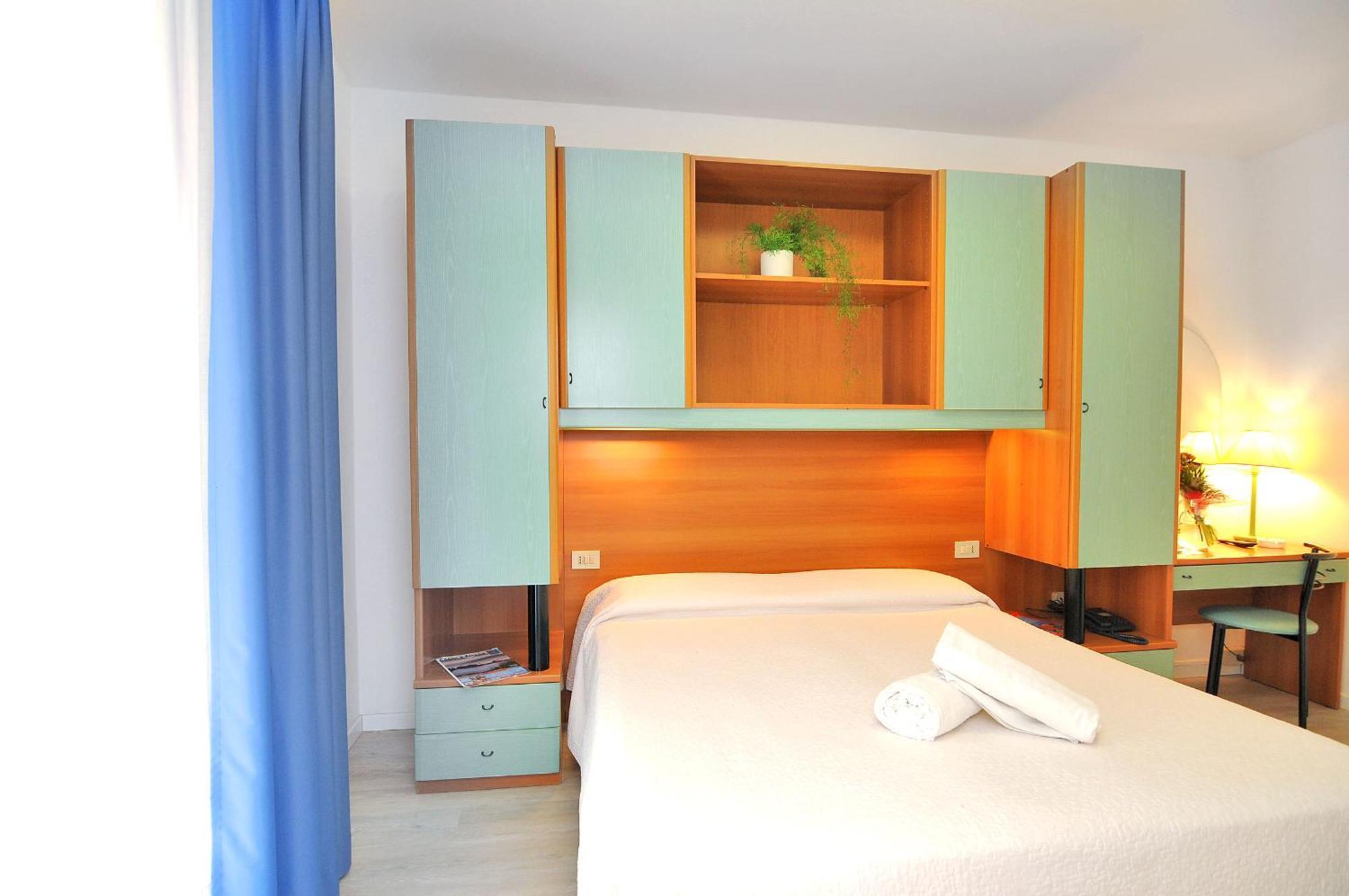 Hotel Rex Caorle Bagian luar foto