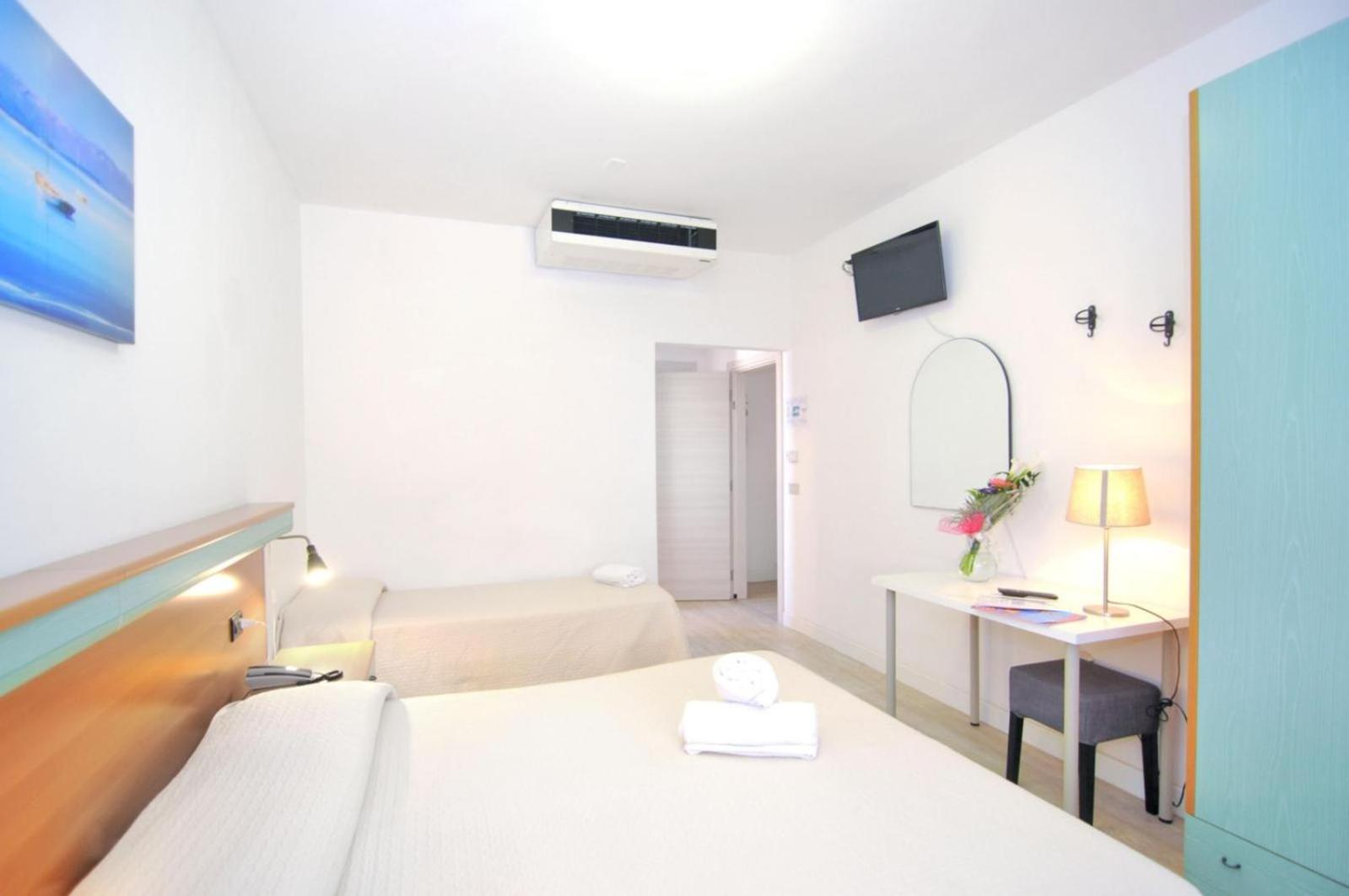 Hotel Rex Caorle Bagian luar foto