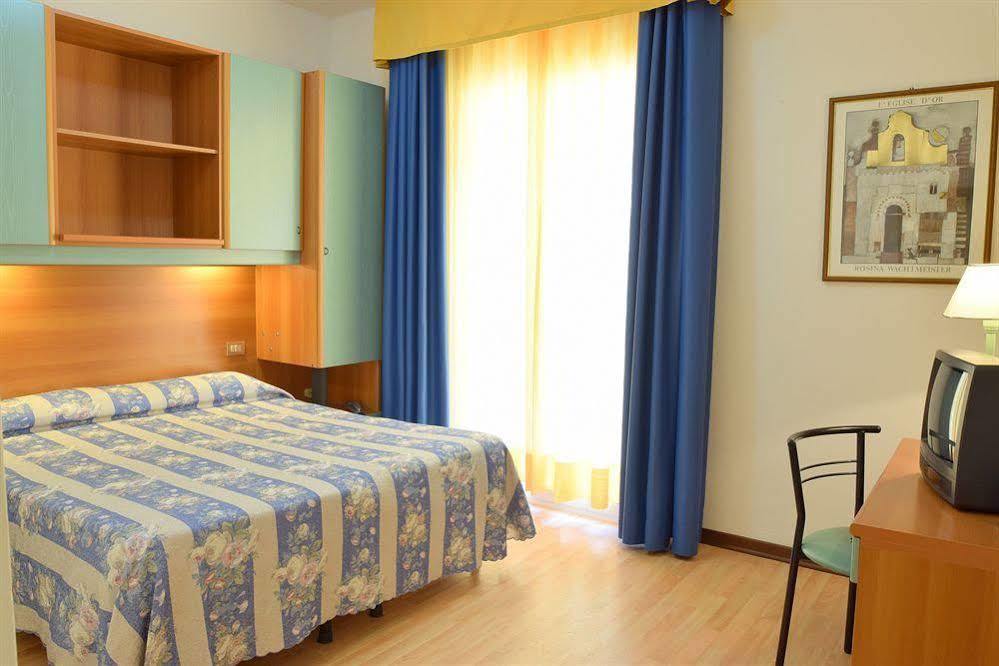 Hotel Rex Caorle Bagian luar foto