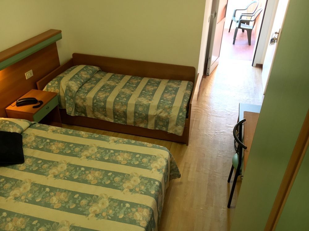Hotel Rex Caorle Bagian luar foto
